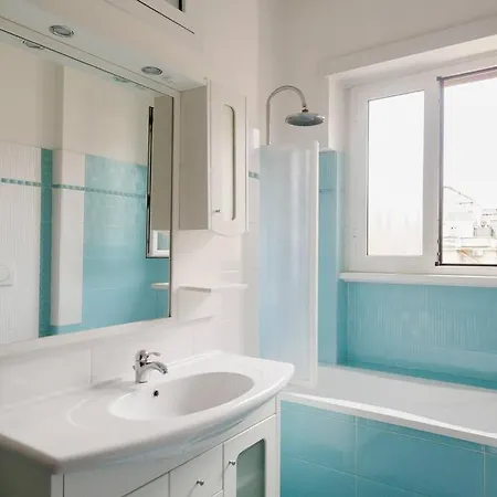 Casa Angelina Con 3 Da Letto ローマ
