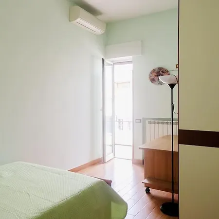 アパート Casa Angelina Con 3 Da Letto ローマ