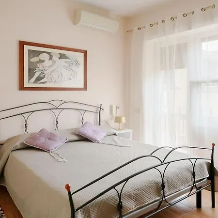 Casa Angelina Con 3 Da Letto ローマ